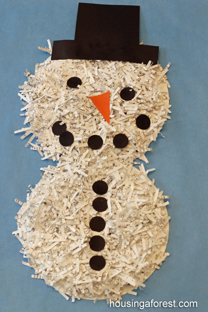 Paper plate Christmas crafts snowman