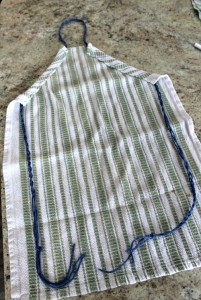 how to make a tea towel apron