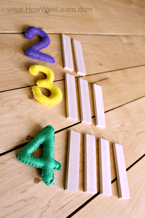 Quiet Time Ideas for kids - Make these DIY felt numbers as a great toddler gift or use them at home with your kids for fun number learning games. #howweelearn #quiettime #independentplay #preschoolactivities #preschoollearning