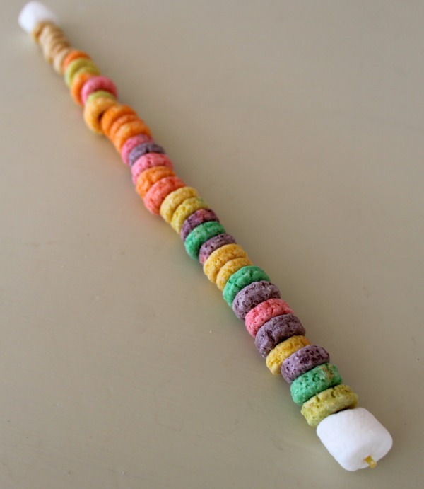A cute preschool craft and rainbow snack!