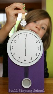 Nursery rhymes crafts - Mouse and clock craft