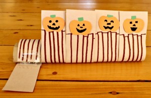 Such a cute idea for 5 Little Pumpkins