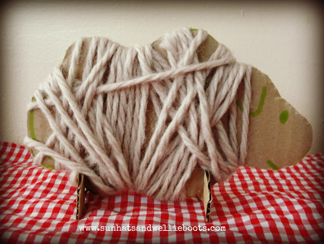 Farm theme activities - weave wooly sheep
