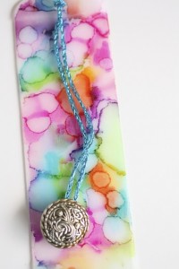 Gifts kids can make - tie-dyed bookmarks