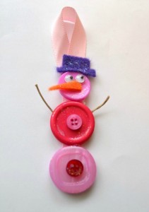 Christmas crafts for kids - button snowman