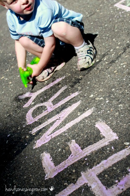 Preschool name games - fizzy spray sidewalk names