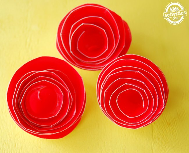 Paper plate valentine crafts - paper plate roses