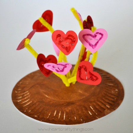 Paper Plate Valentine Crafts for Preschoolers! - How Wee Learn