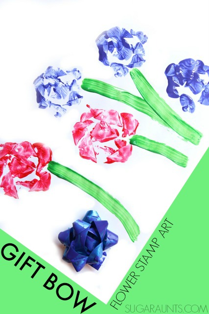 Spring crafts for toddlers - bow stamp flowers