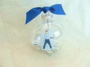 christmas-ornaments-to-make-with-kids-time-capsule-ornament