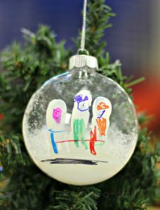 christmas-ornaments-to-make-with-kids-fingerprint-snowmen