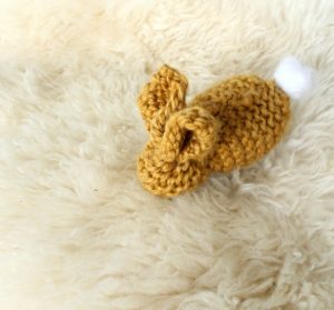 Make a bunny our of one square of knitting! Such a great beginner knitting project for kids!
