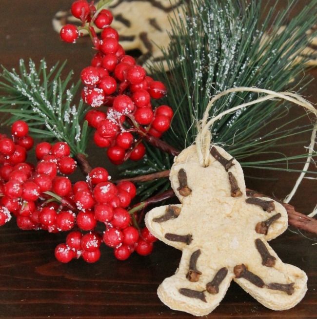 Salt dough Christmas ornaments with cloves! This is the best salt dough recipe!