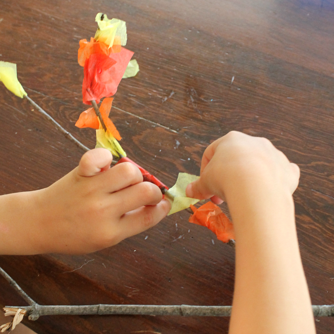 Fun autumn crafts for preschoolers using nature