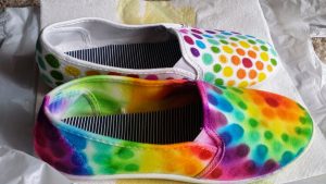 Tie dying shoes is a great craft for big kids