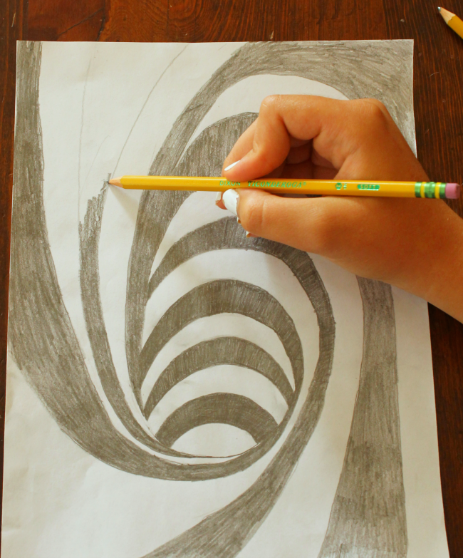 Optical illusions for kids to make! THese art projects are simple and awesome. #art #kids #illusions #artprojects