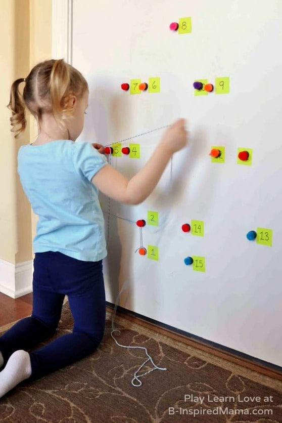 Counting activities for kids! These are the best and simplest counting activities for preschoolers - great for teaching kids their numbers. #numbers #counting #preschool #parenting 