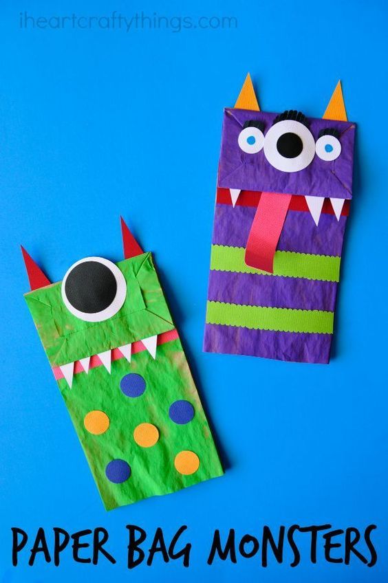 Kids will get all their sillies out decorating and playing with these creative paperbag monsters! Here you'll find a variety of easy Halloween crafts for your kids, toddlers and preschoolers. #Howweelearn #Halloweencrafts #Craftsforkids