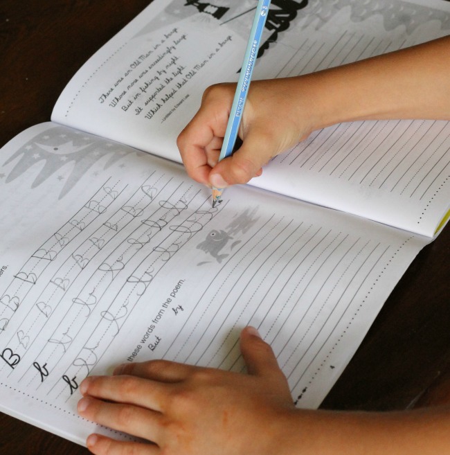 The incredible benefits of teaching children Cursive Writing! This is a very informative post about the important role cursive plays in teaching children to READ! #HowWeeLearn #Sponsored #cursivewriting #writingactivities #teacherresources #kidsactivities