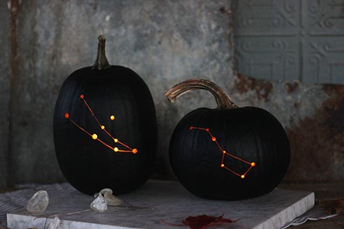 This pumpkin design is a creative and easy tie-in to a learning theme around stars, galaxies and constellations. Here is a list of more pumpkin decorating ideas that toddlers, preschoolers and kids of all ages can create! #howweelearn #pumpkincarving #pumpkindecorating #jackolantern # halloween #kidsactivities