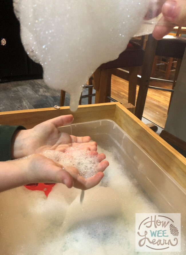 bubble sensory play for toddlers