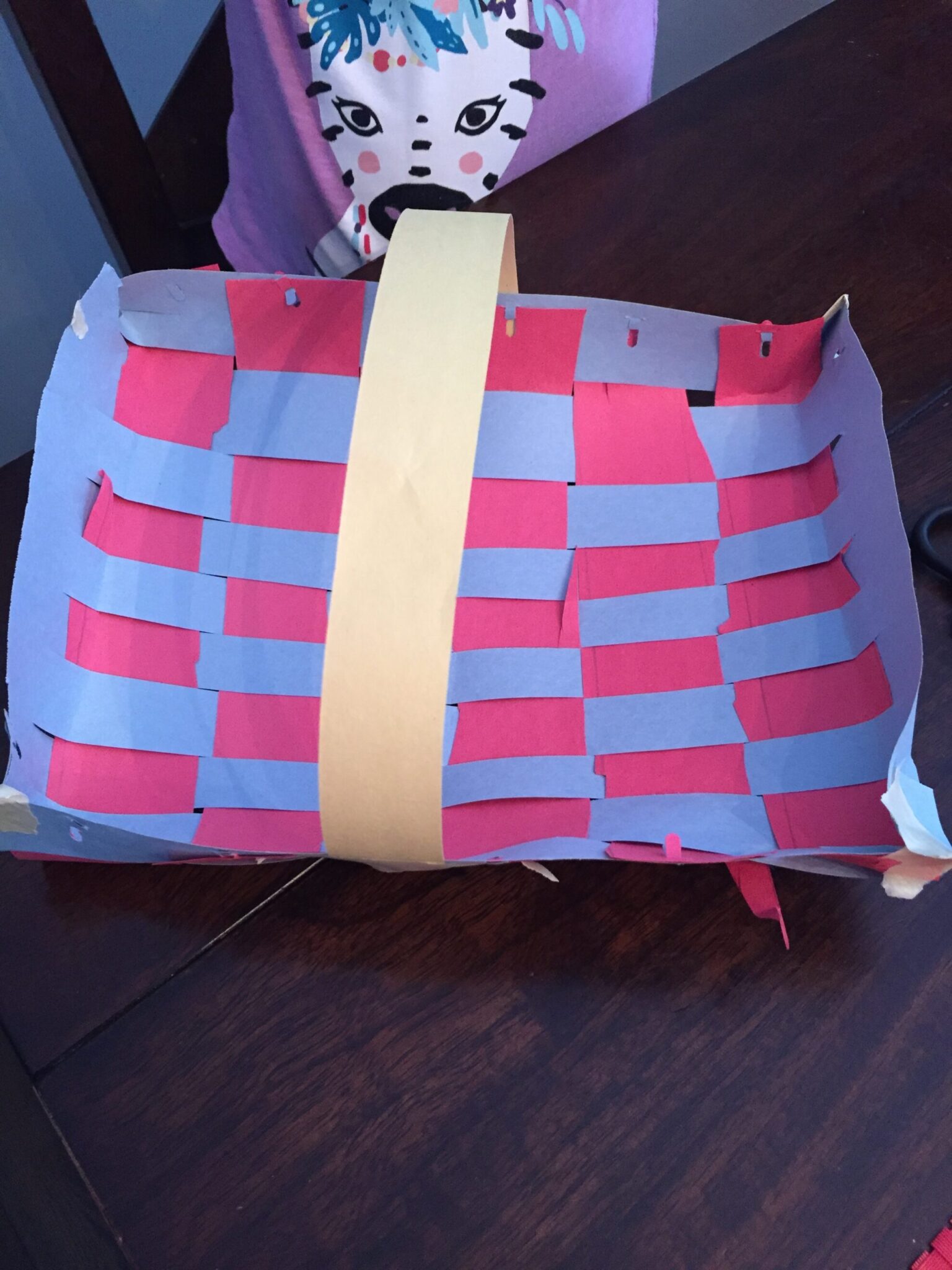 A Woven Construction Paper Christmas Basket - How Wee Learn