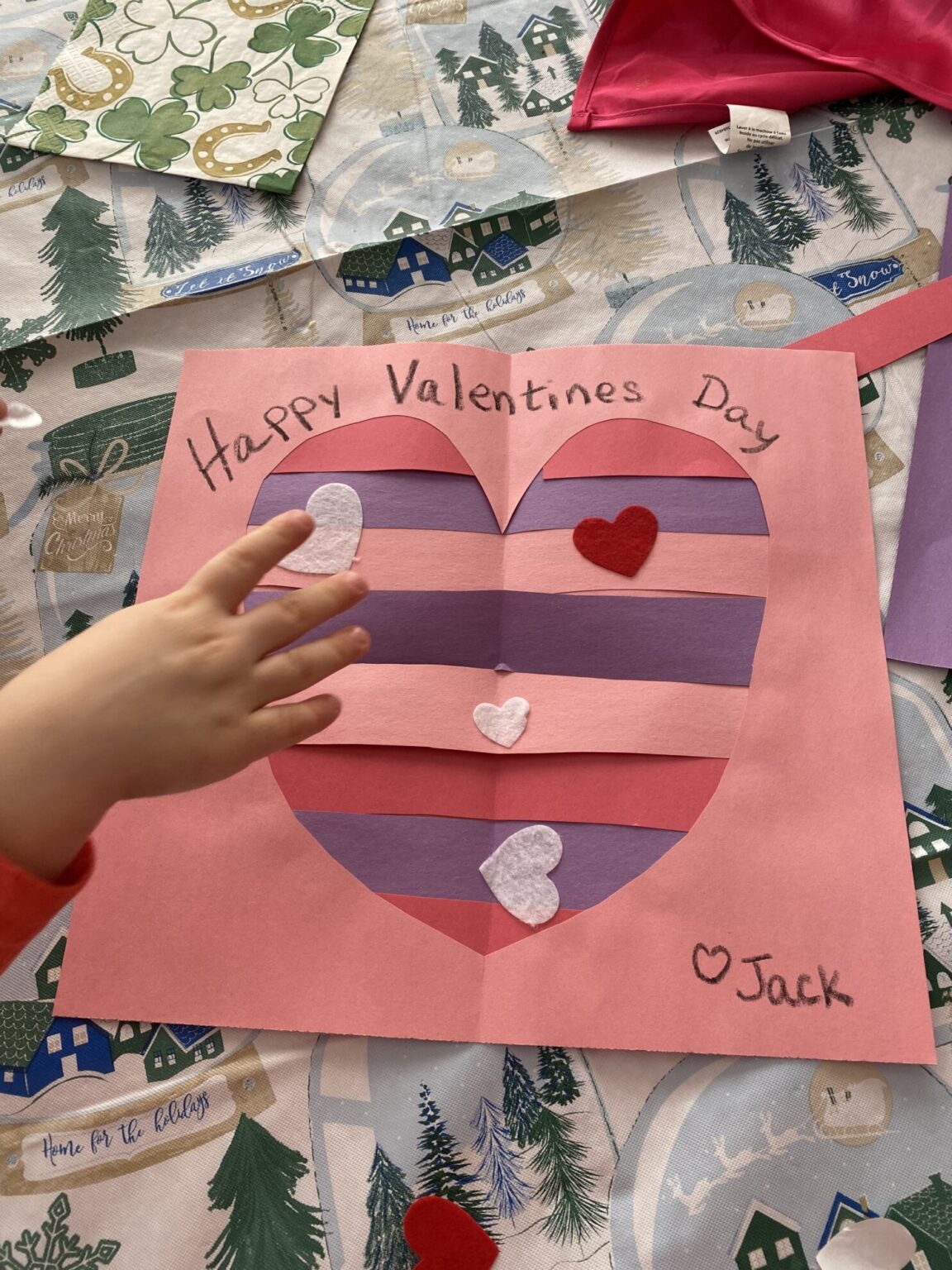 5 EASY Construction Paper Valentine Crafts - How Wee Learn
