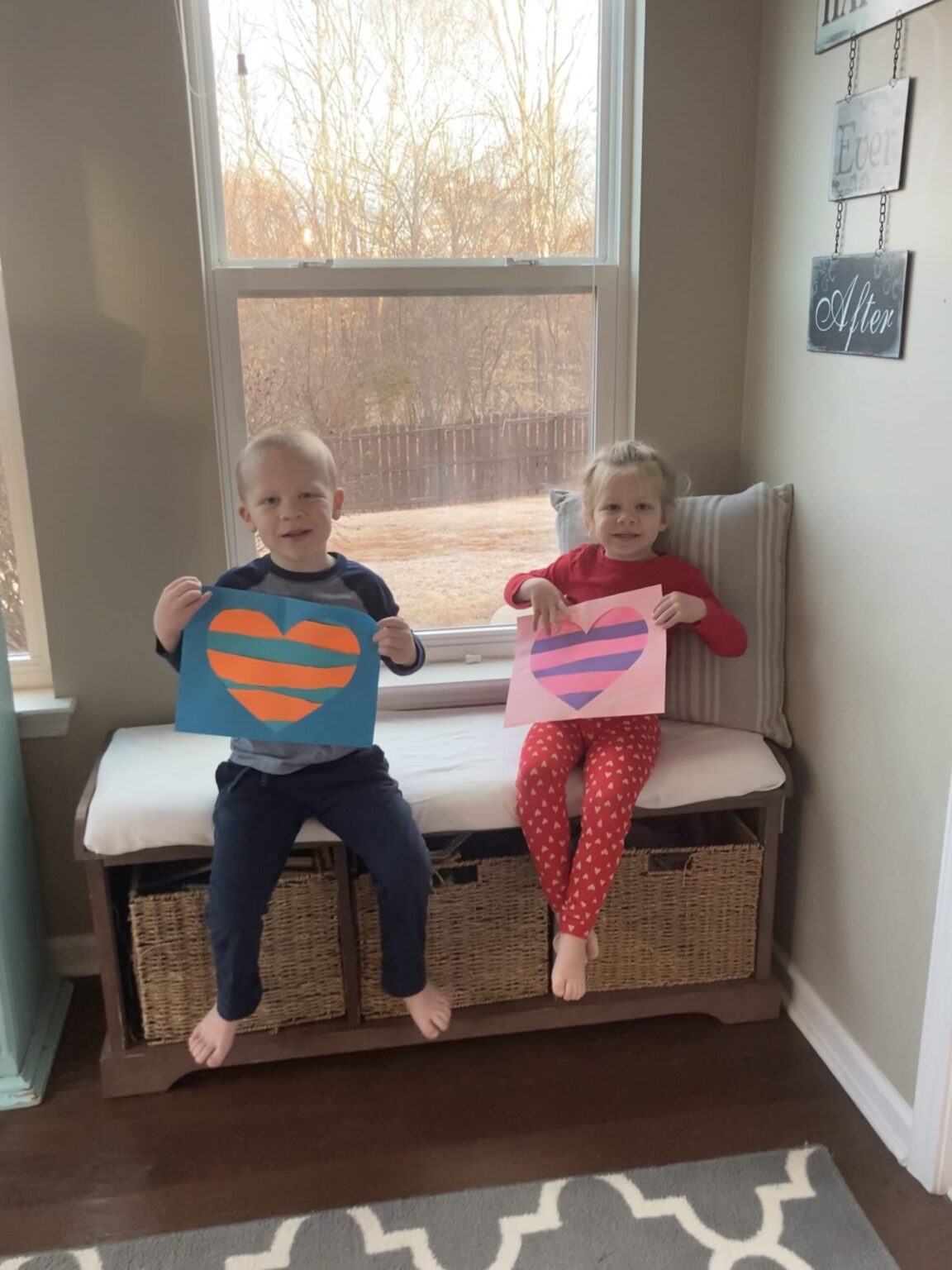 5 EASY Construction Paper Valentine Crafts - How Wee Learn